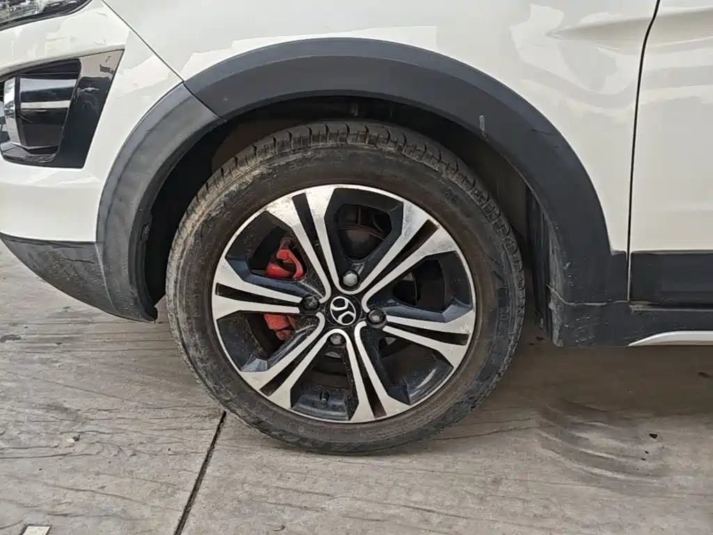BAIC Senova X25 2017 2015 1.5L Automatic Elite