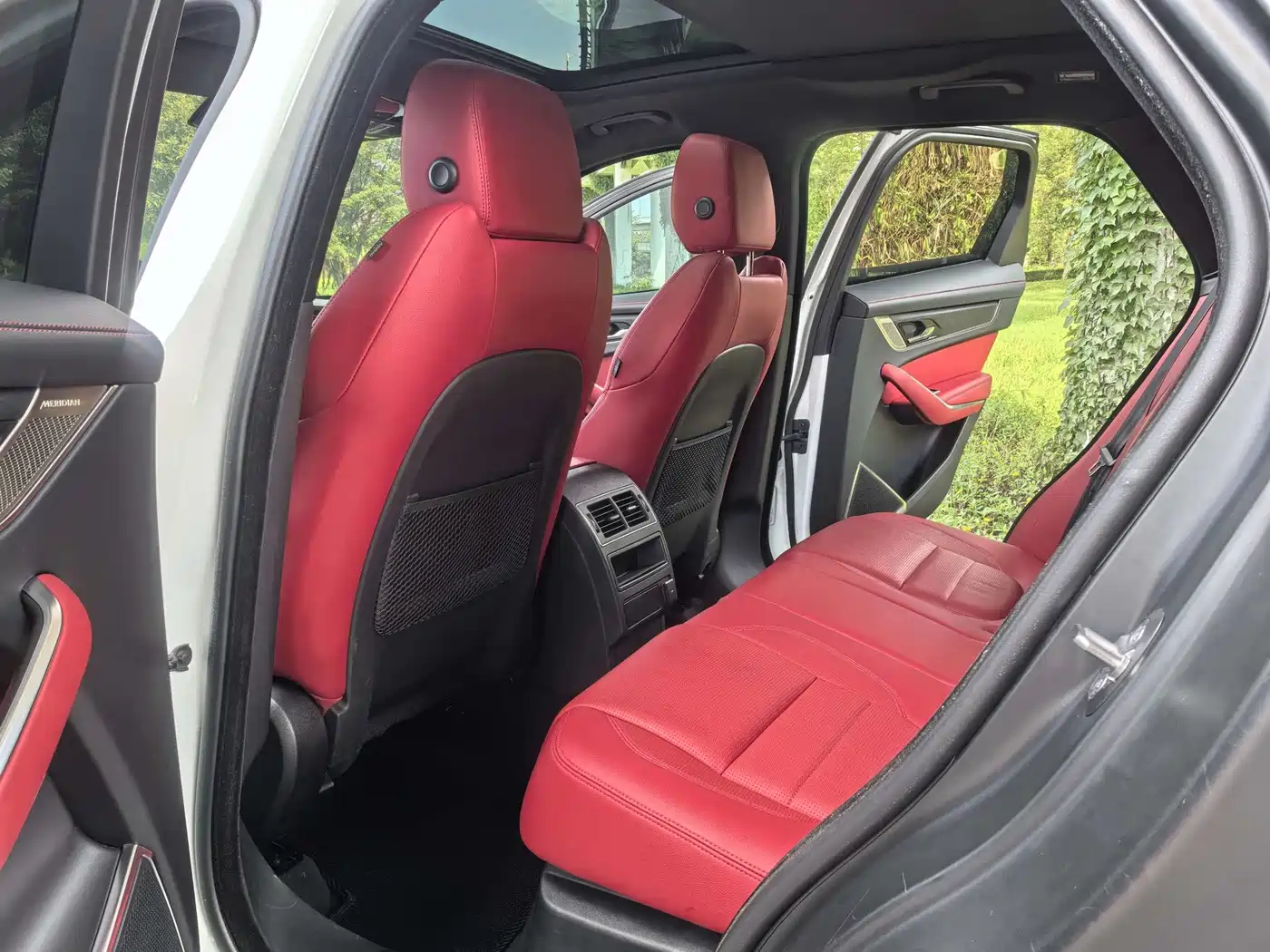 Jaguar F-PACE 2023 2023 P250 R-Dynamic BLACK