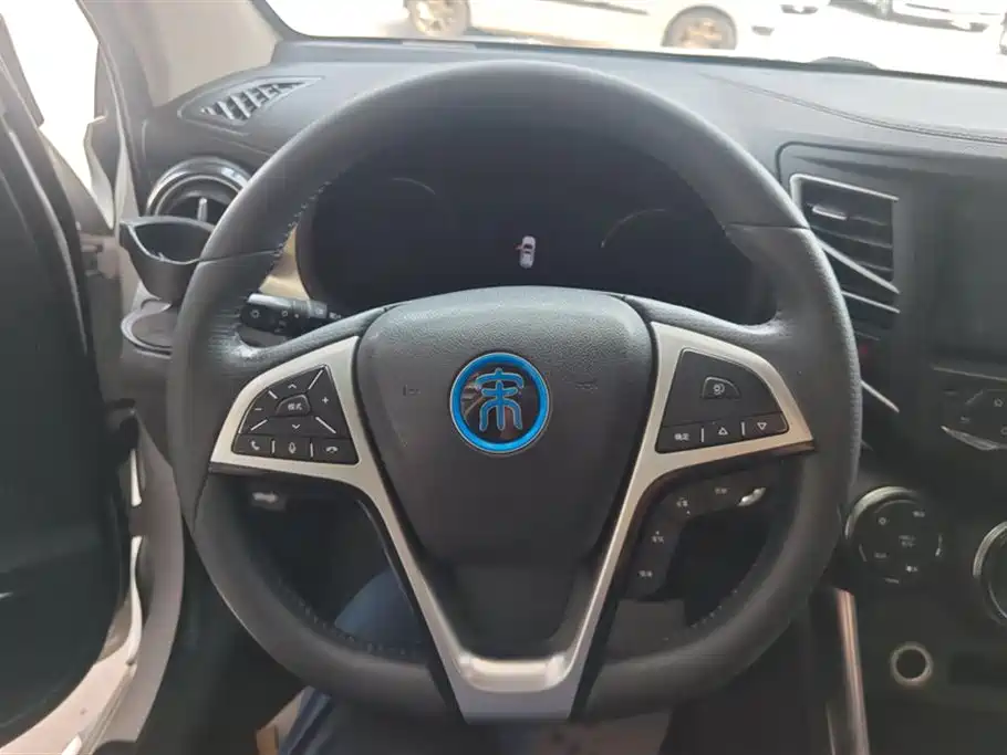 BYD Song New Energy 2017 Song DM 1.5TID Full-time 4WD Premium фото 15