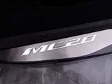 Photo 14 - Maserati MC20