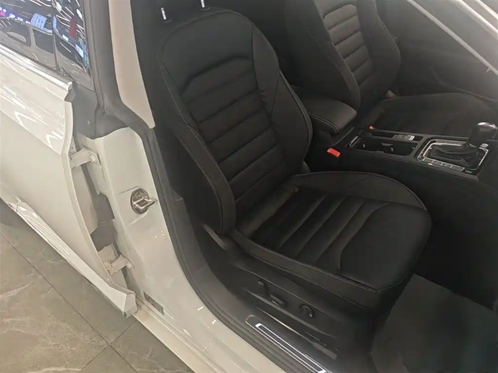 Volkswagen FAW-Volkswagen CC 2021 380TSI Eye-catching Edition фото 24