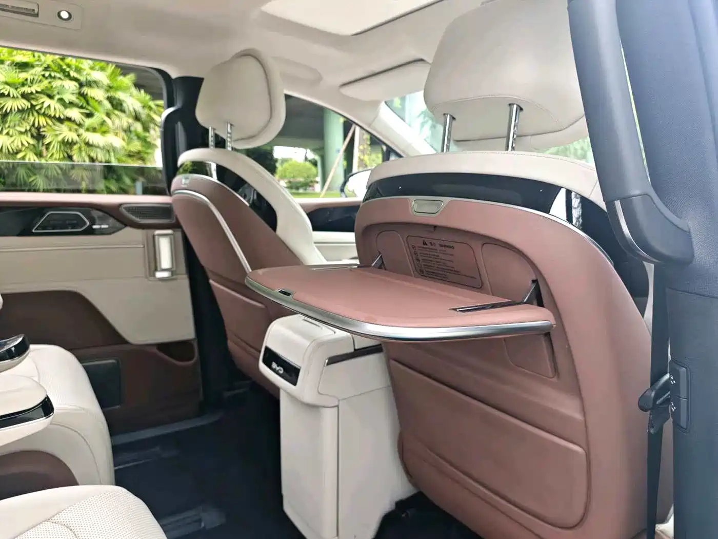 BYD Xia 2024 2025 DM-i 1.5T 180km Surpass Edition