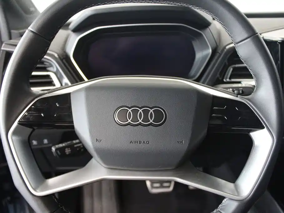 Audi Q4 e-tron 2025 2022 50 e-tron quattro Enjoyment Edition