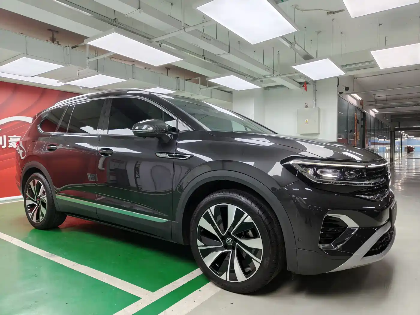 Volkswagen Talagon 2023 380TSI 4WD Luxury Pro Edition фото 3
