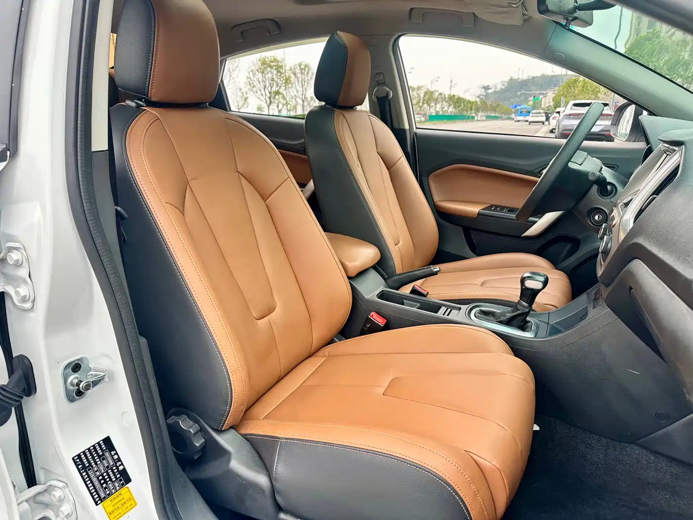 MG GT 2018 2016 Model 1.5T Automatic Premium Luxury Edition