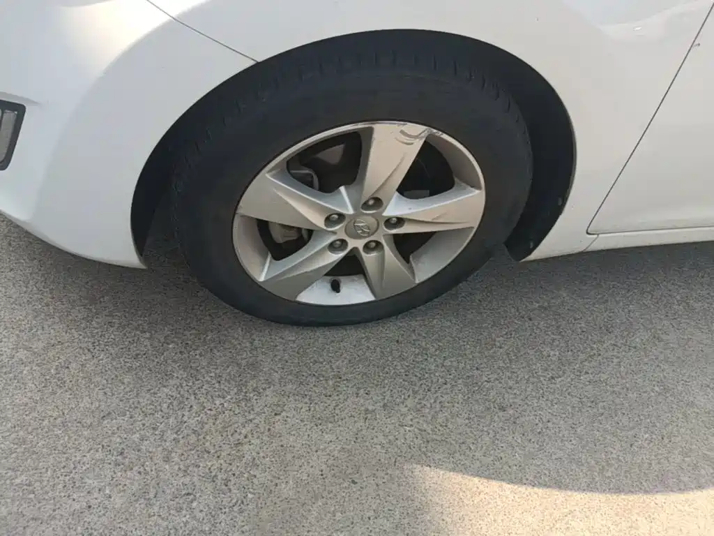 Hyundai Langdong 2014 2013 1.6L Automatic Premium