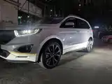 Фото 2 - Ford Edge