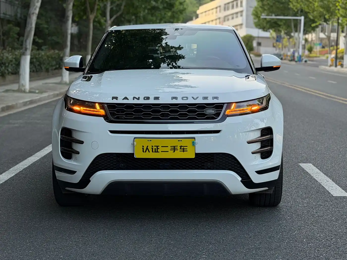 Land Rover Range Rover Evoque 2020 249PS R-DYNAMIC S Sport Edition фото 2