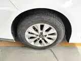 Фото 23 - Toyota Corolla