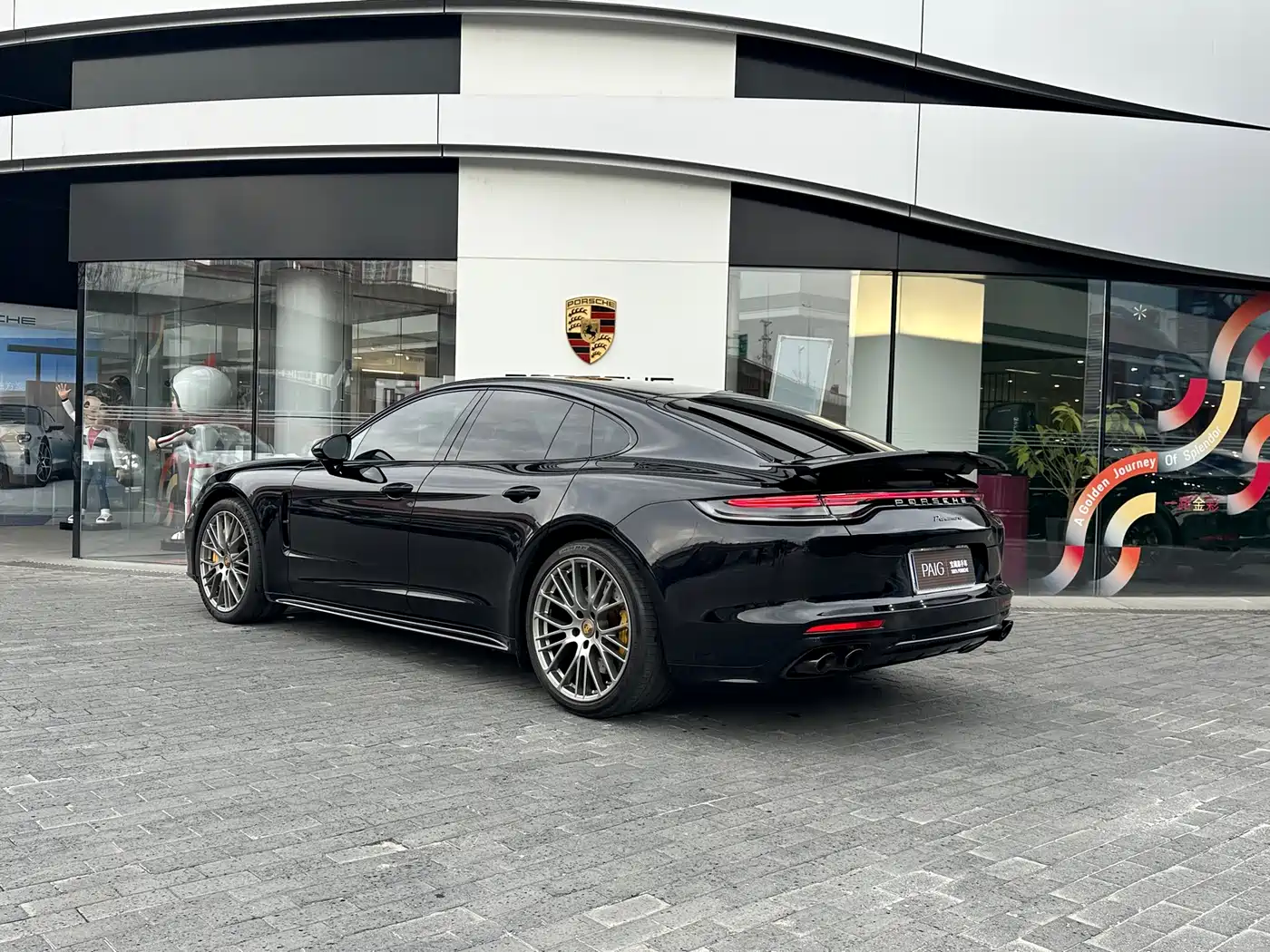 PORSCHE PANAMERA
