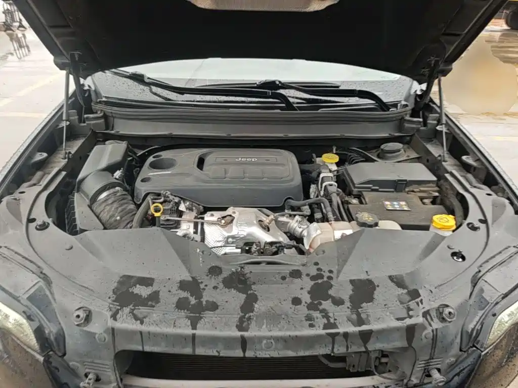 Фото 20 - Jeep Cherokee