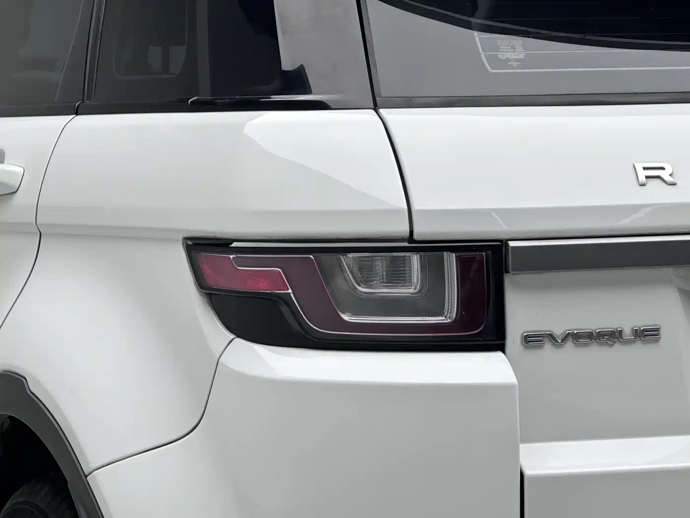 Land Rover Range Rover Evoque 2018 240PS PURE Trend фото 16