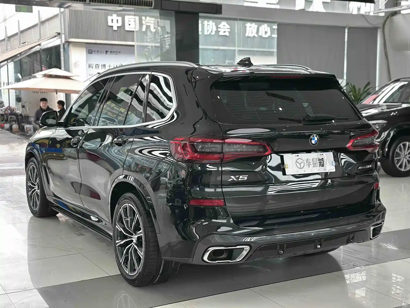 BMW X5 (Import) 2019 xDrive30i M Sport Package фото 4