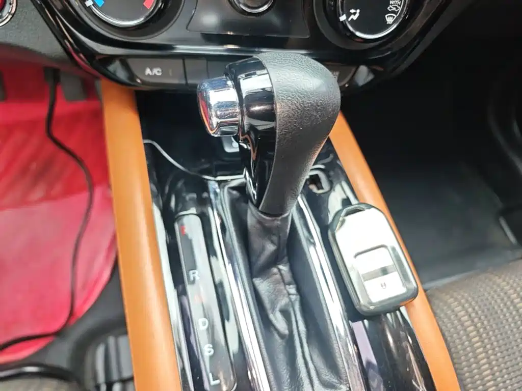 Photo 14 - Honda Vezel