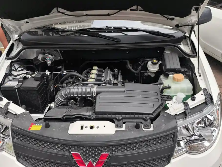 Wuling Motors Wuling Hongguang 2026 2015 1.5L S Basic China V