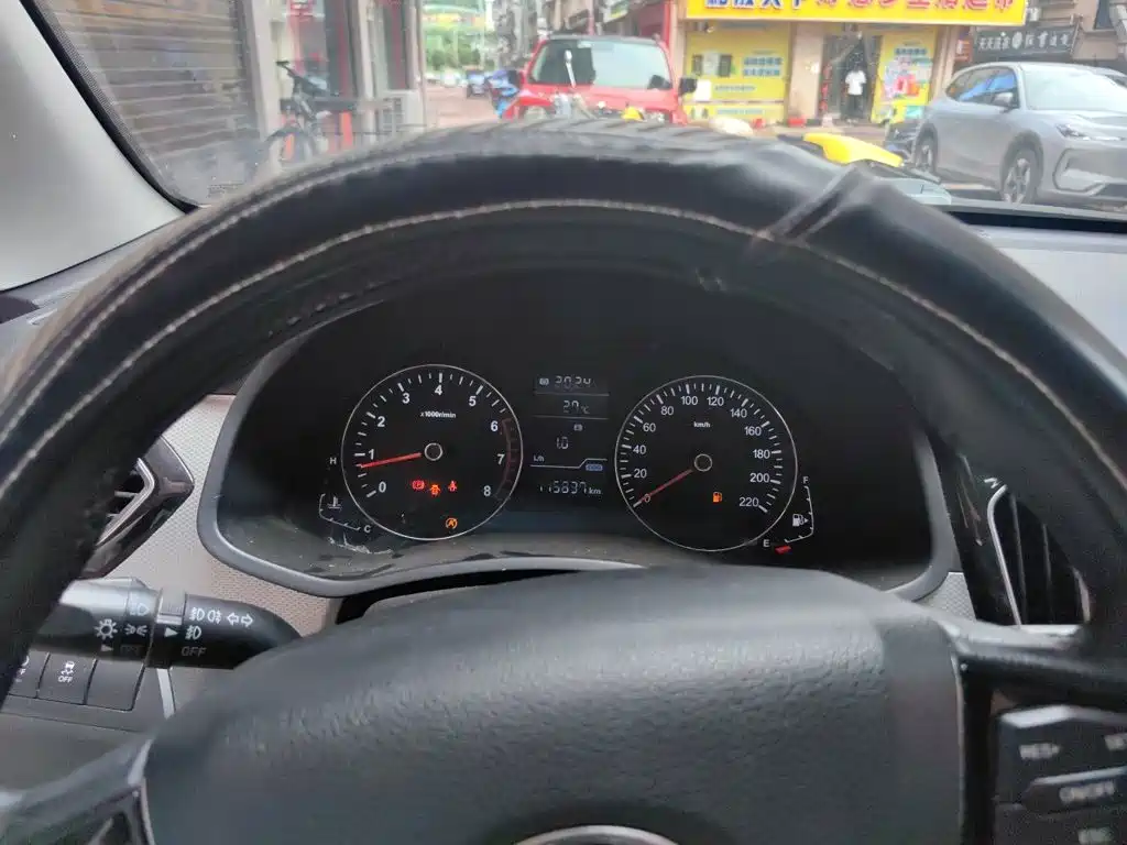 FAW Senya R7 2017 2017 Model 1.6L Manual Luxury