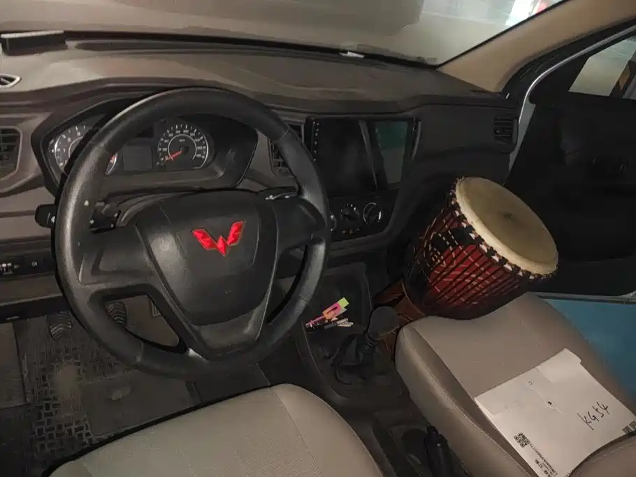 Wuling Motors Wuling Hongguang V 2023 2022 1.5L Power Take Edition Electric Power Steering LAR
