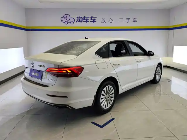 Volkswagen Lavida 2019 1.5L Automatic Comfort Edition China VI — фото 3