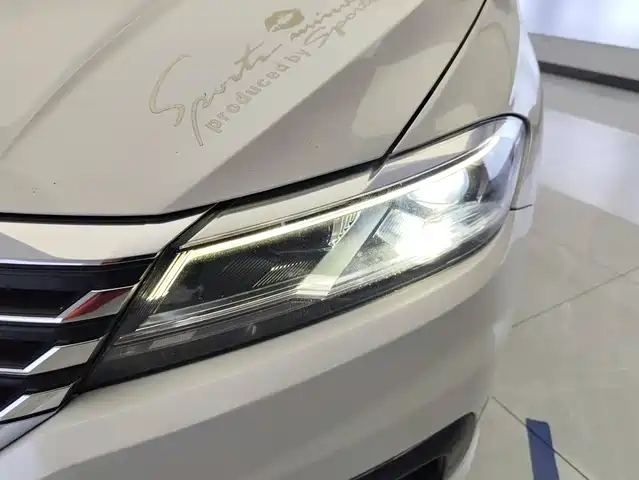 Volkswagen Lavida 2019 1.5L Automatic Comfort Edition China VI — фото 5