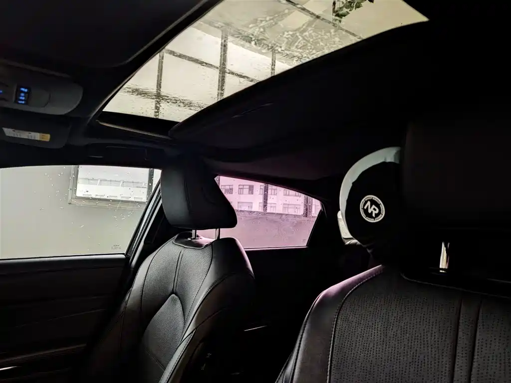 Toyota Avalon 2021 2.5L Luxury Edition фото 16