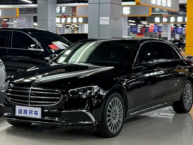 Mercedes-Benz E-Class 2024