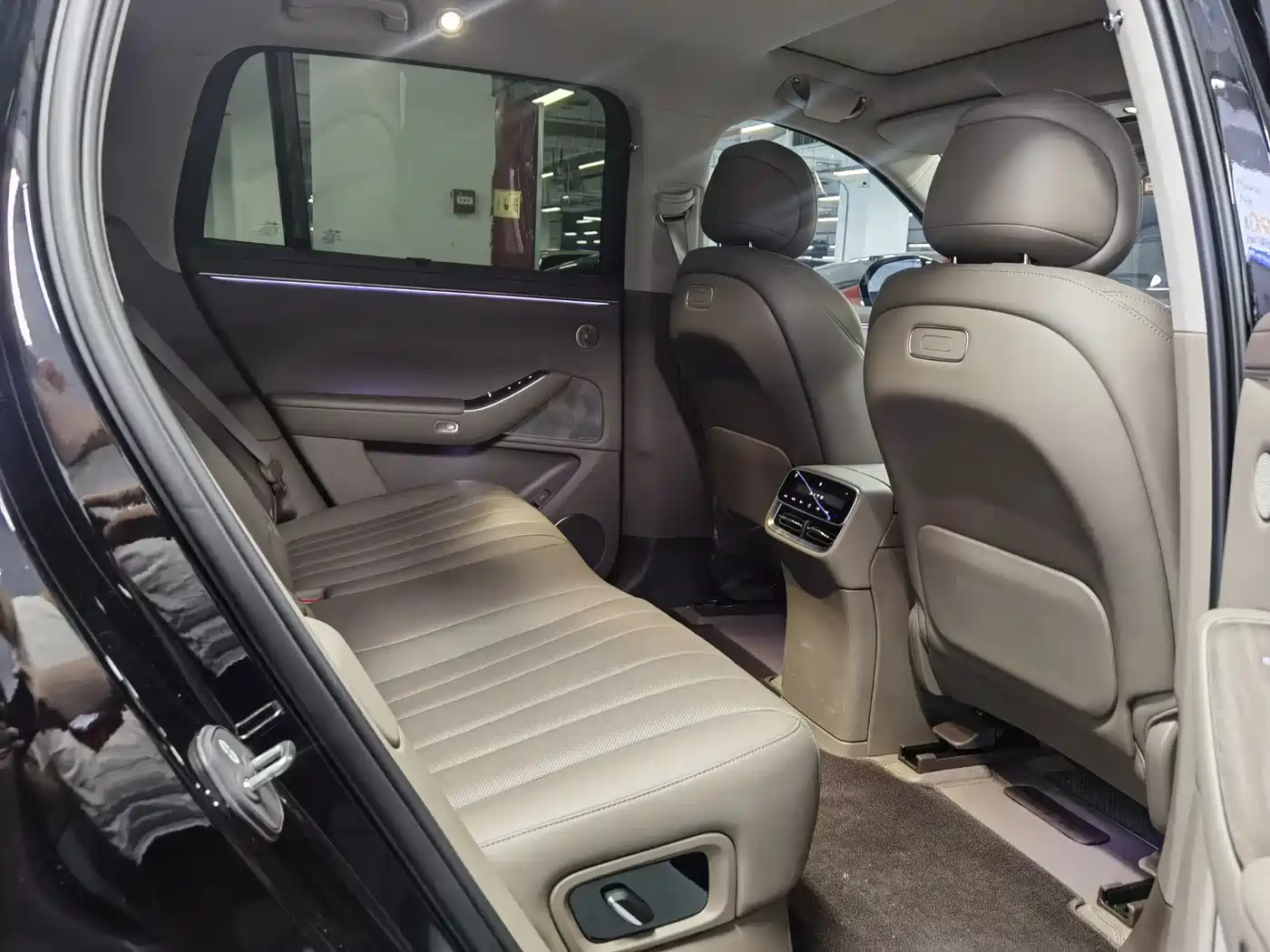 Aito M7 2026 2026 Extended Range Max AWD 5-seater