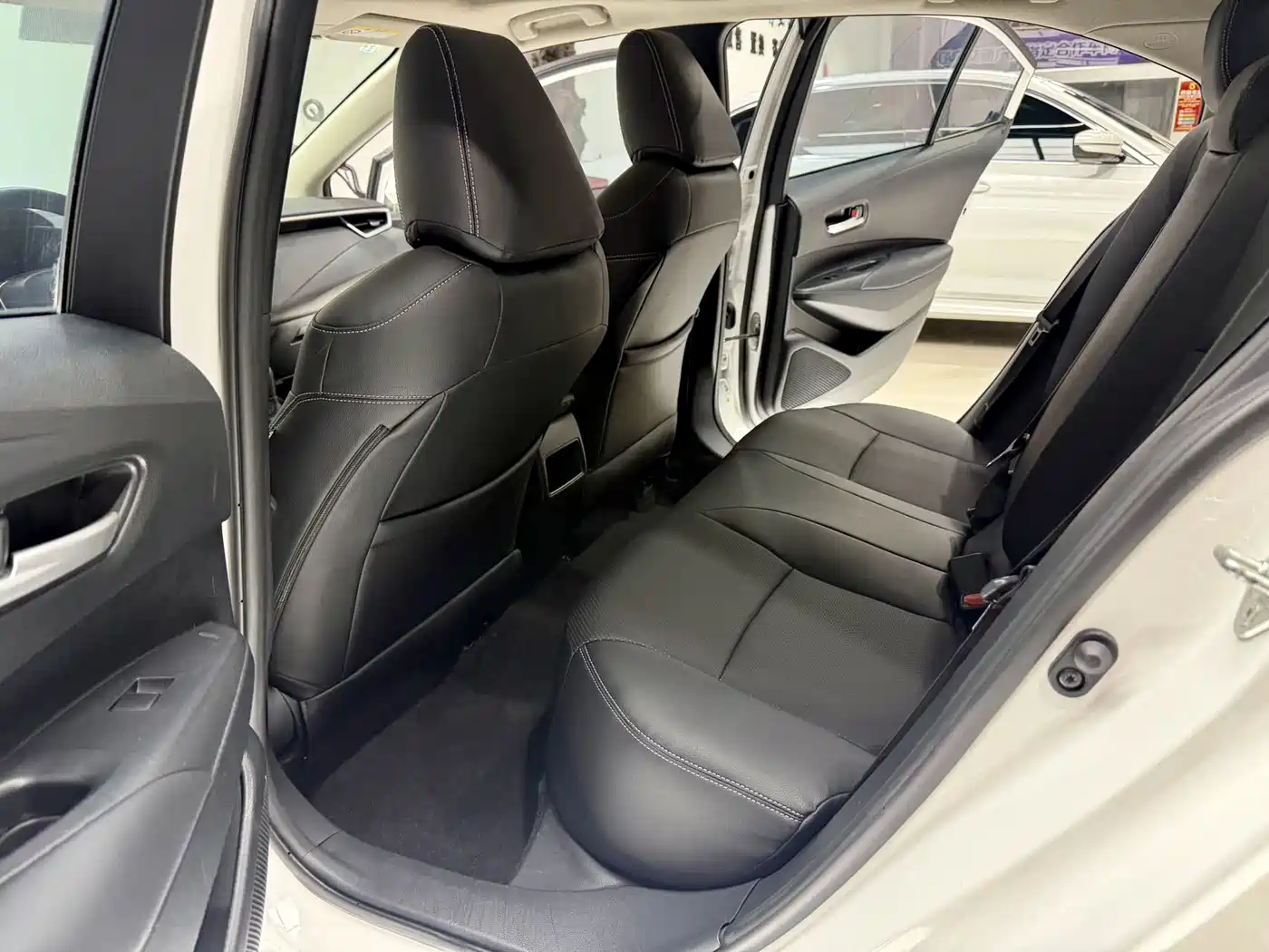 Toyota Corolla 2021 TNGA 1.5L CVT Elite Edition фото 11