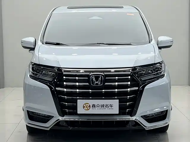Honda Elysion, фото 1