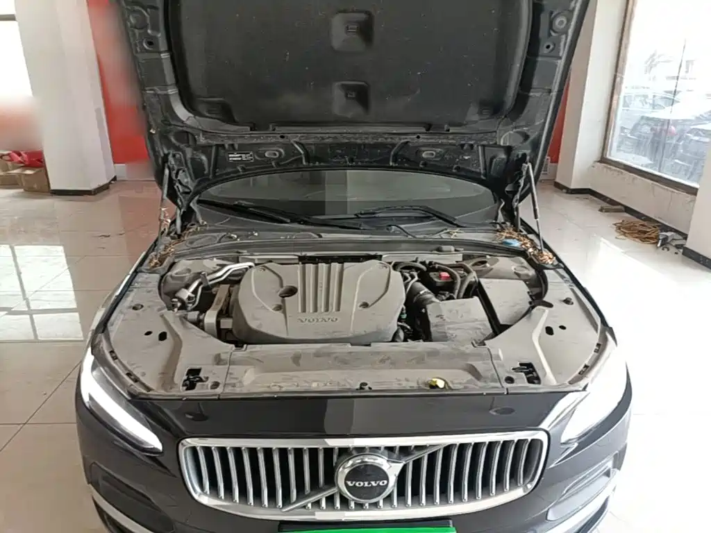 Фото 20 - Volvo S90
