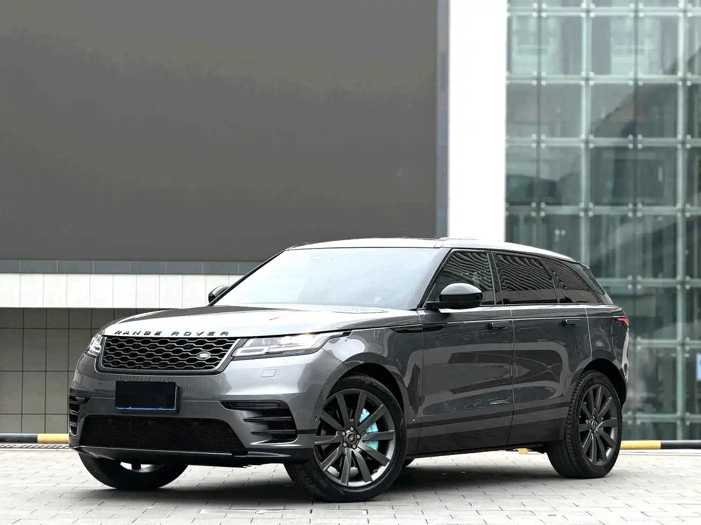 Land Rover Range Rover Velar 2017 P380 R-DYNAMIC SE