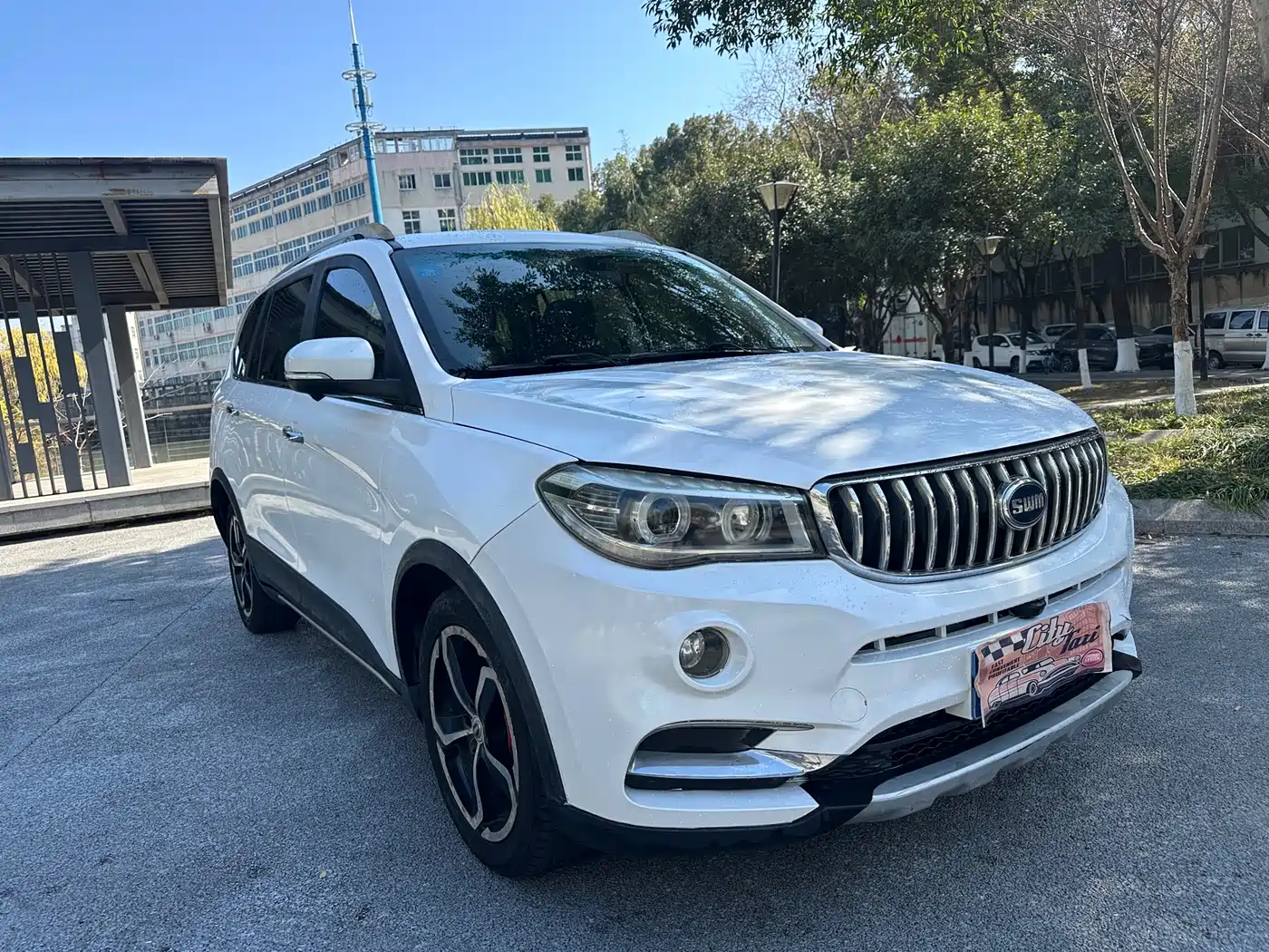 SWM Motor SWM X7 2019 2018 1.5T Auto Smart Enjoy 7-seater