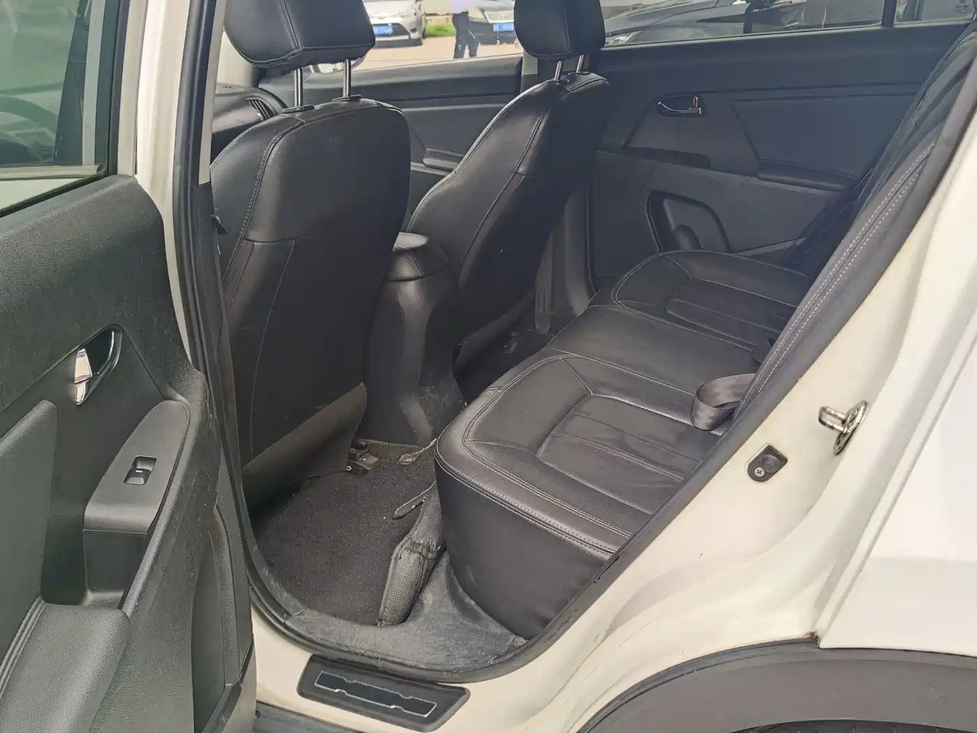 Фото 13 - Kia Sportage