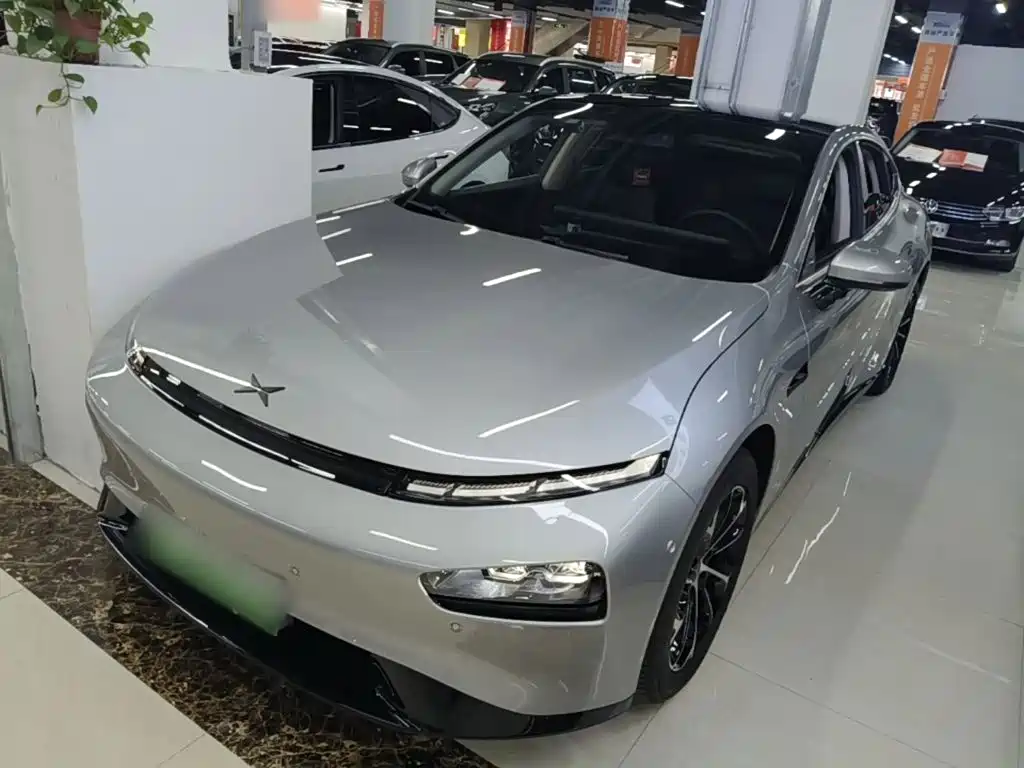 Фото 2 - XPeng P7