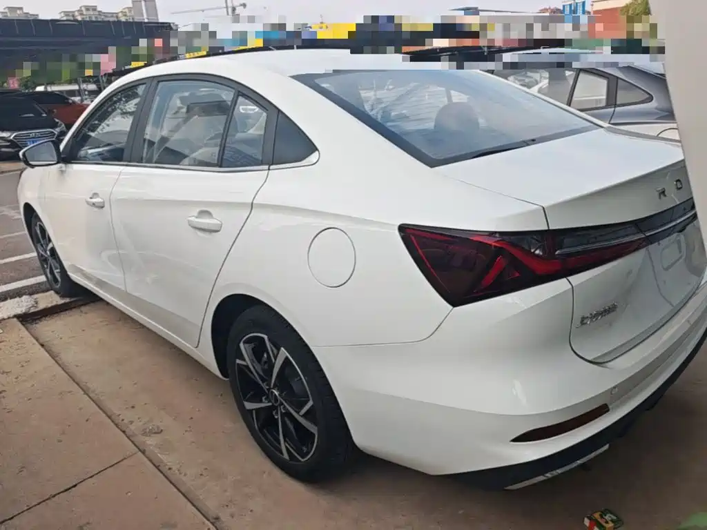 Roewe i5 2026 2023 1.5L CVT Honor Edition