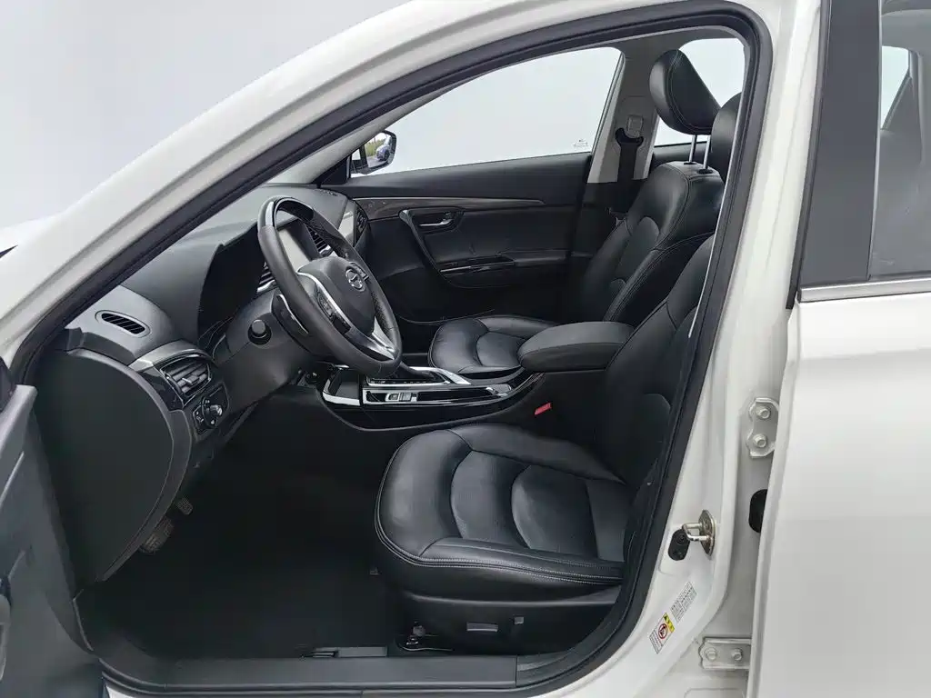GAC Trumpchi Trumpchi GA6 2019 2016 235T DCT Luxury Edition