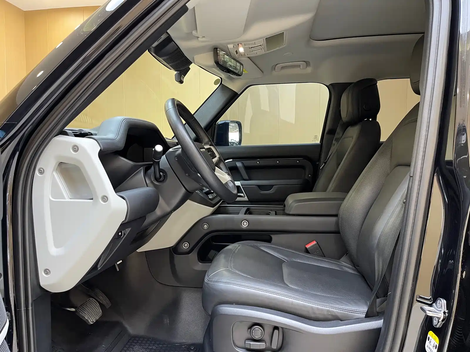 Фото 4 - Land Rover Defender