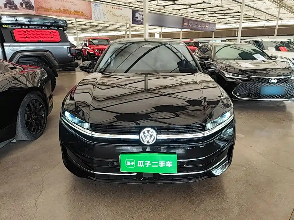 Volkswagen Magotan 2026 2024 300TSI DSG Premium Edition (Eye-catching Package)