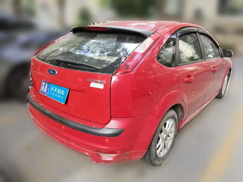 Фото 2 - Ford Focus