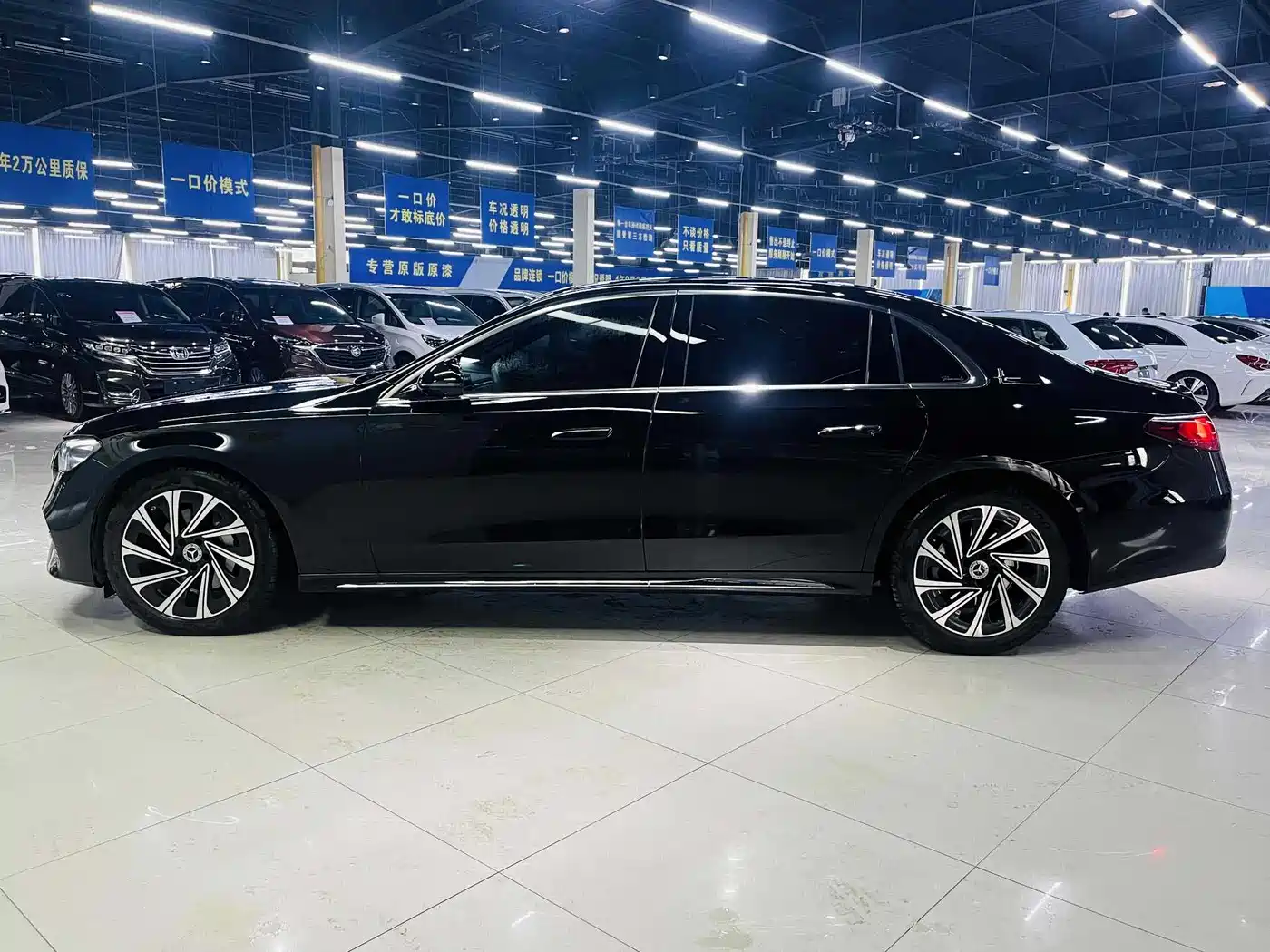 Mercedes-Benz E-Class 2024 Model E 300 L Luxury фото 7