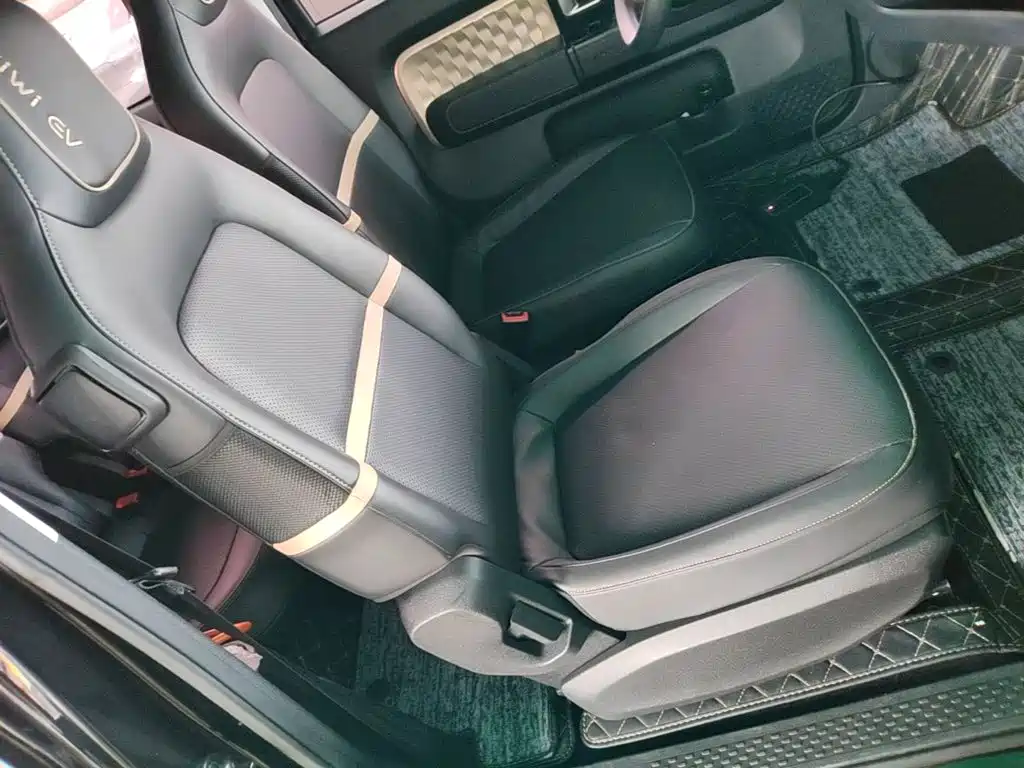 Photo 25 - Baojun KiWi EV
