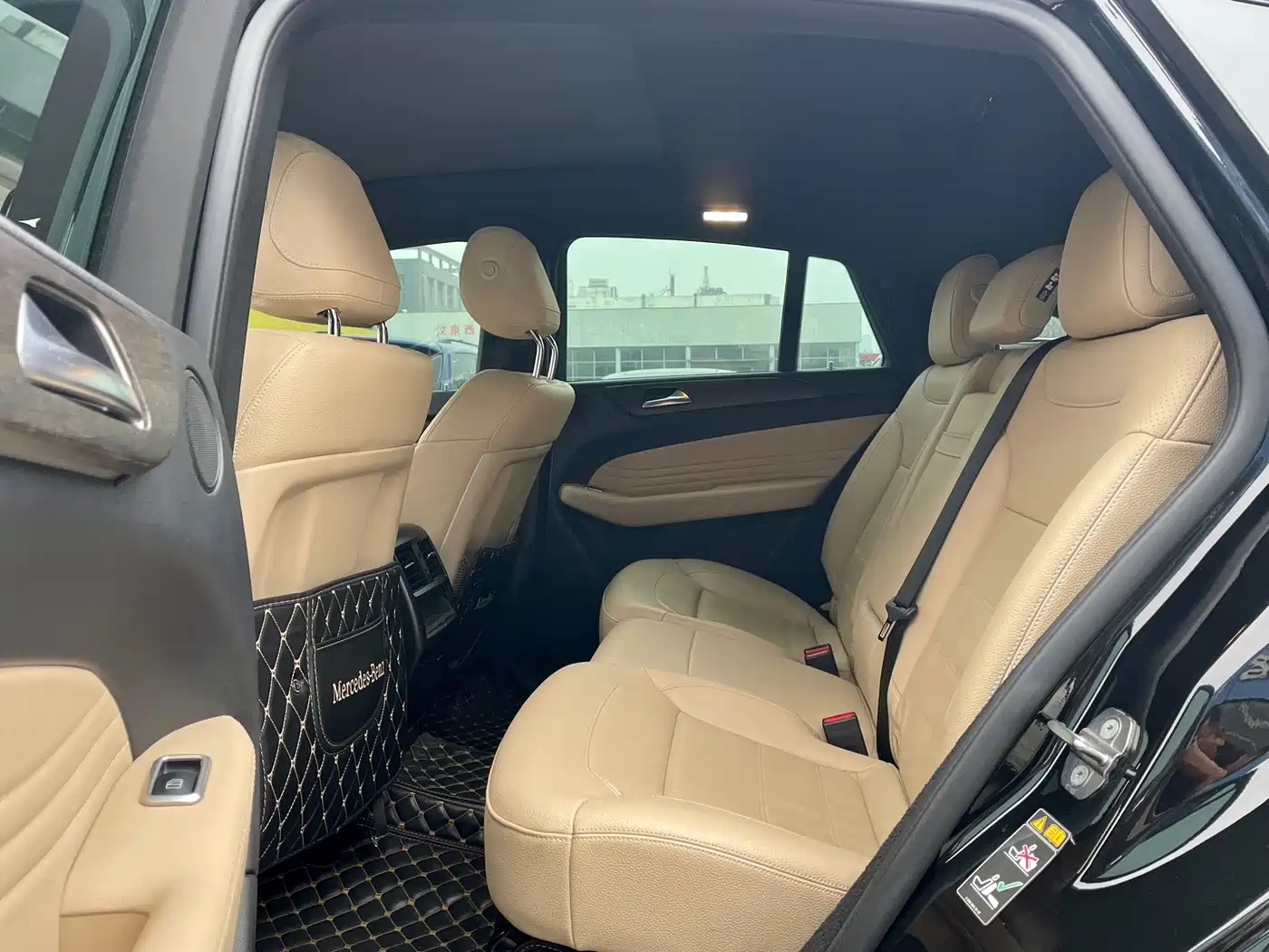Mercedes-Benz GLE Coupe 2017 GLE 320 4MATIC Coupe SUV фото 9