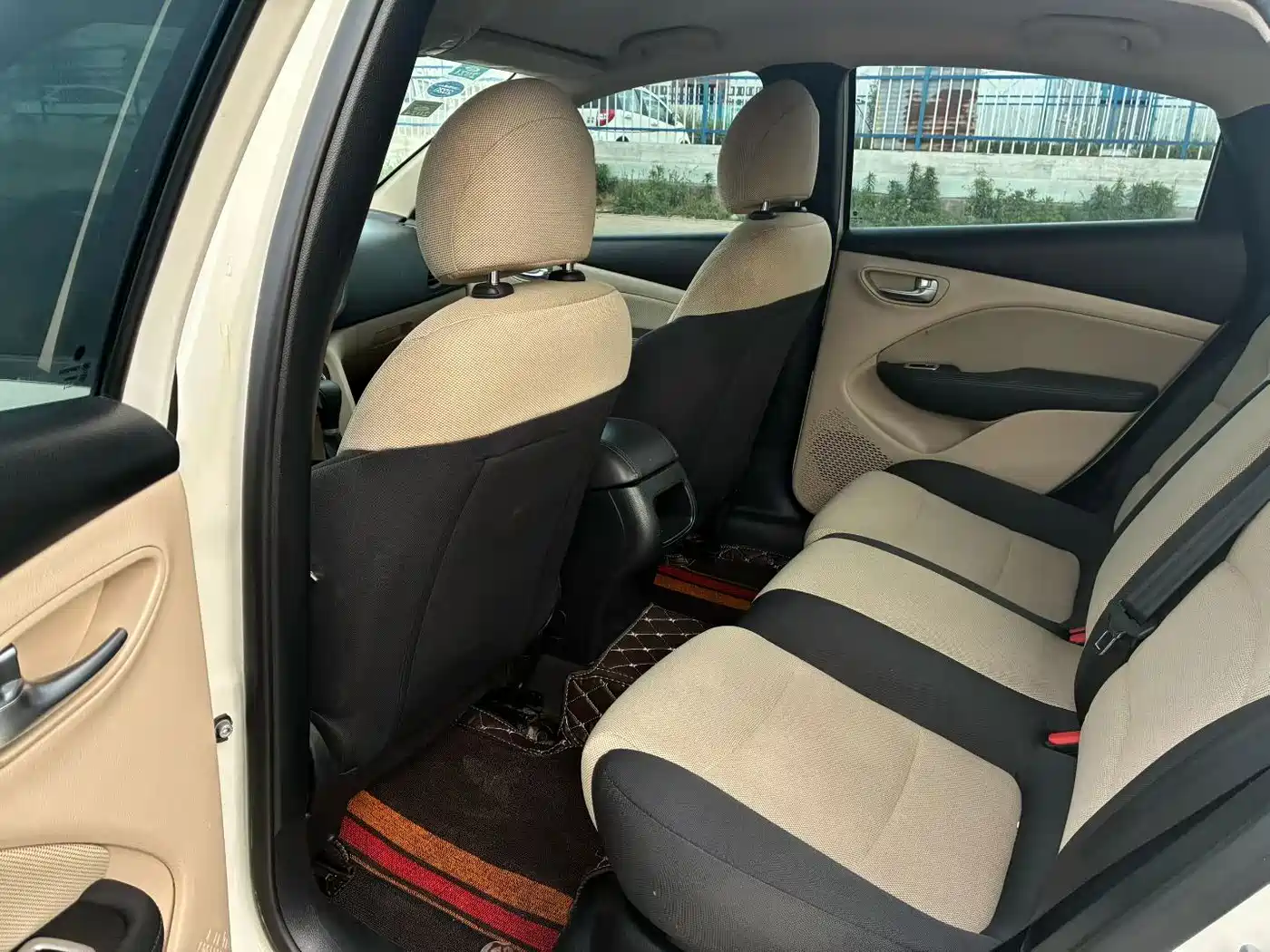 Fiat Viaggio 2013 2013 1.4T Anniversary Edition