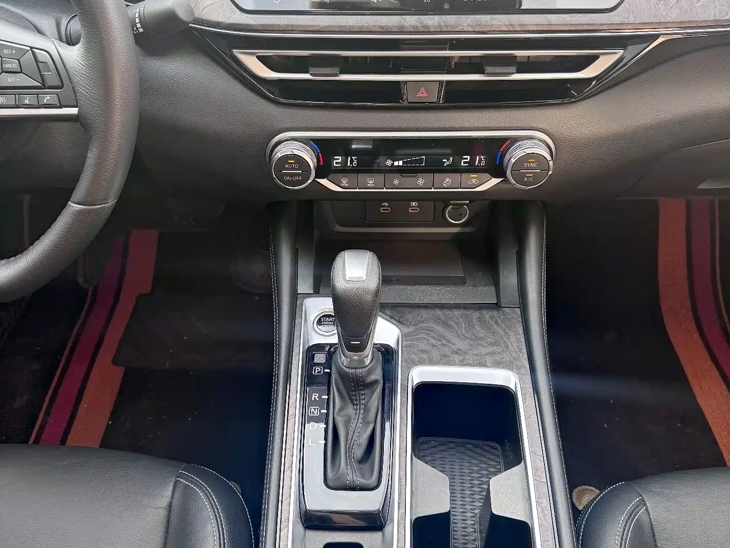 Photo 10 - Nissan Teana
