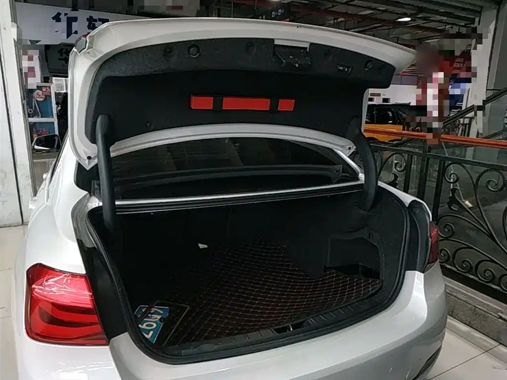 BMW 3 Series 2019 320Li Fashion Type фото 15