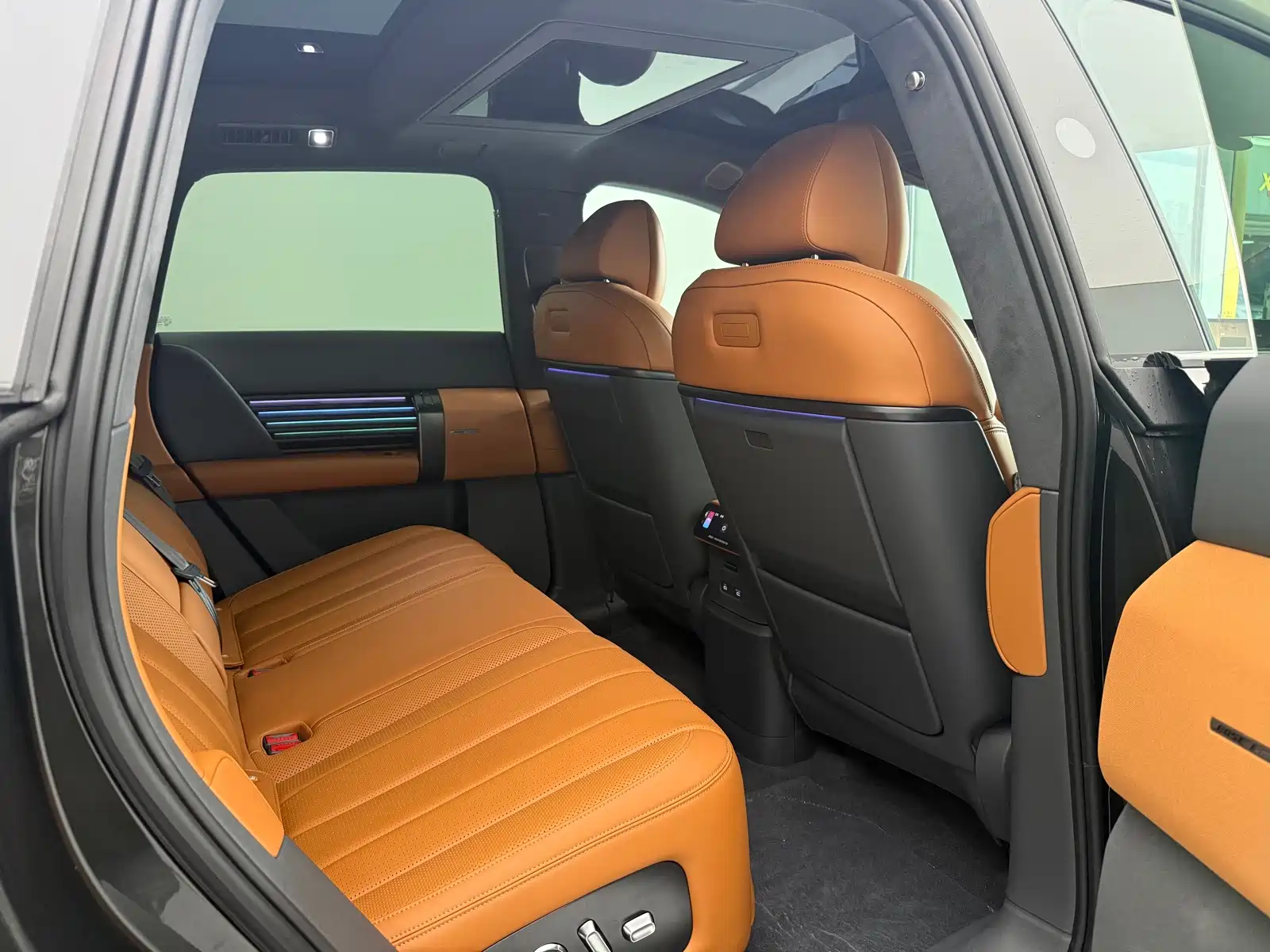 Фото 9 - Audi E7X
