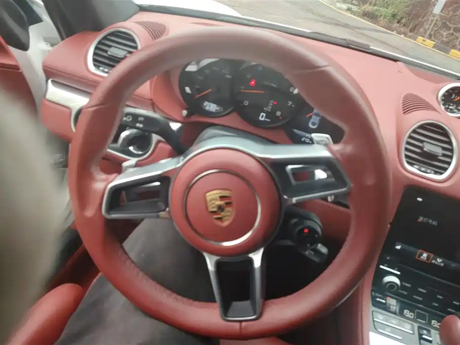 Porsche 718 2022 Cayman 2.0T фото 15