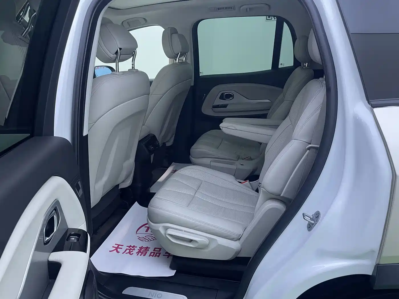 NIO ES8 2019 2018 355KM Standard 6-Seater