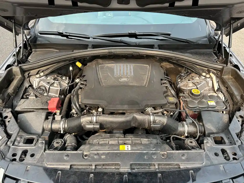 Фото 20 - Land Rover Range Rover Velar