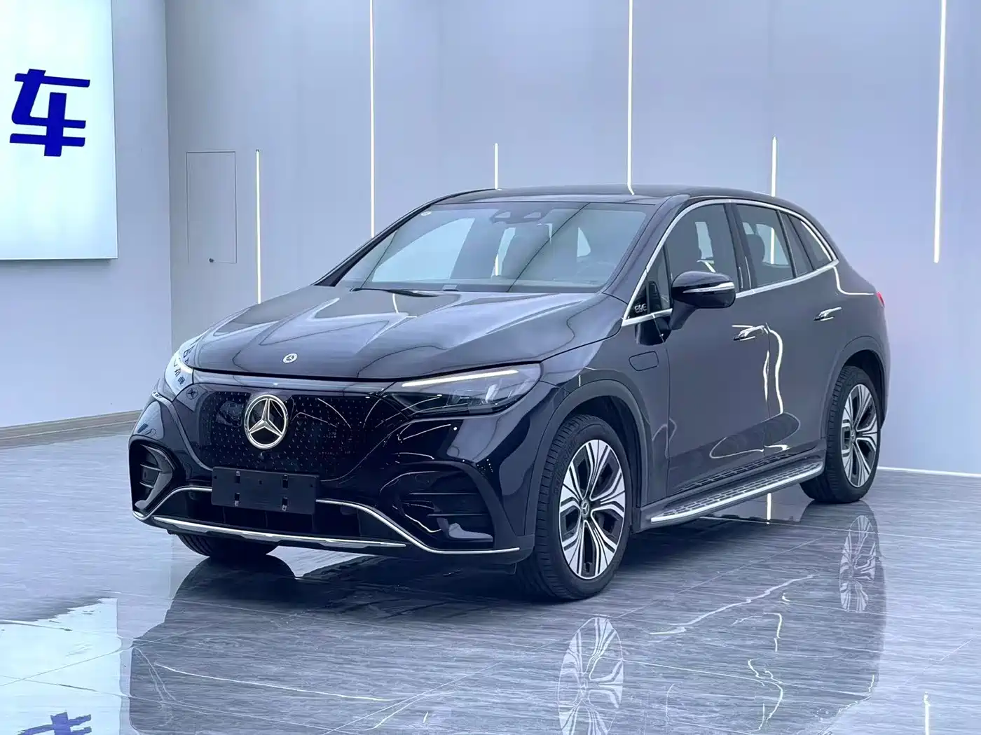 Mercedes-Benz EQE SUV 2024