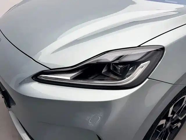 MG MG4 EV 2025 2025 Base Model